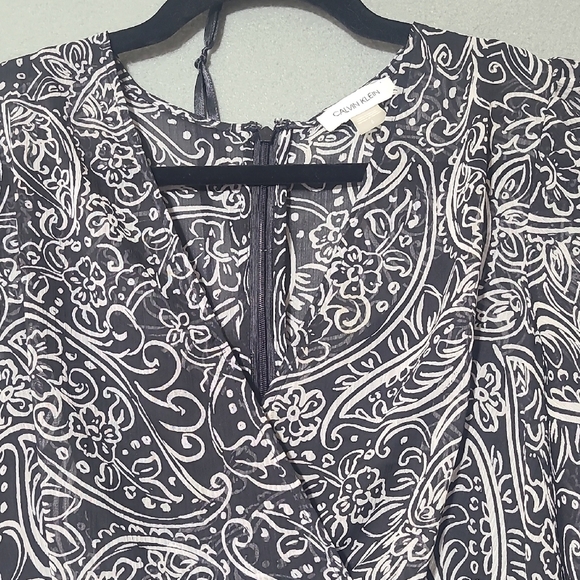 CALVIN KLEIN Women's Black Belted Hi Lo Paisley Surplice Neck Midi Dress -Size 6 - Picture 6 of 16